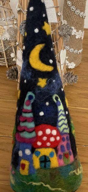 Felting Workshop: Scenic Holiday Landscapes - Image 2